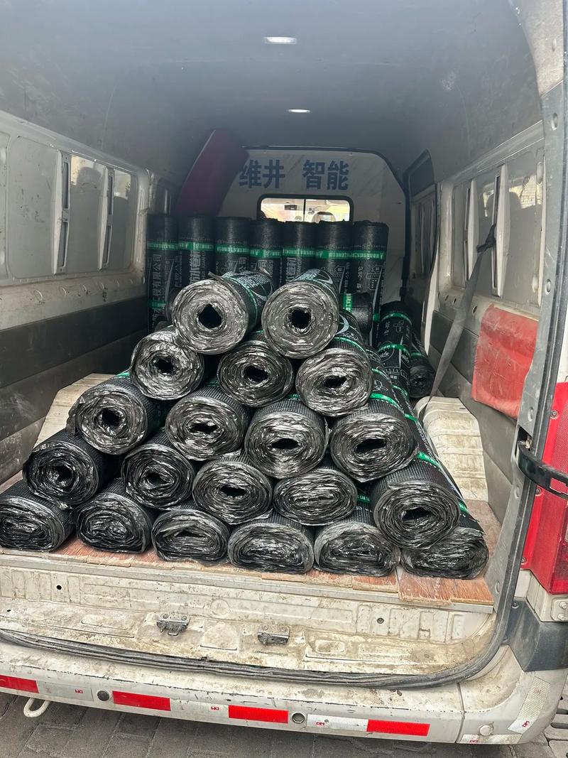 專業生產廠家 3毫米聚酯胎卷材,4毫米聚酯胎卷胎,2車一起